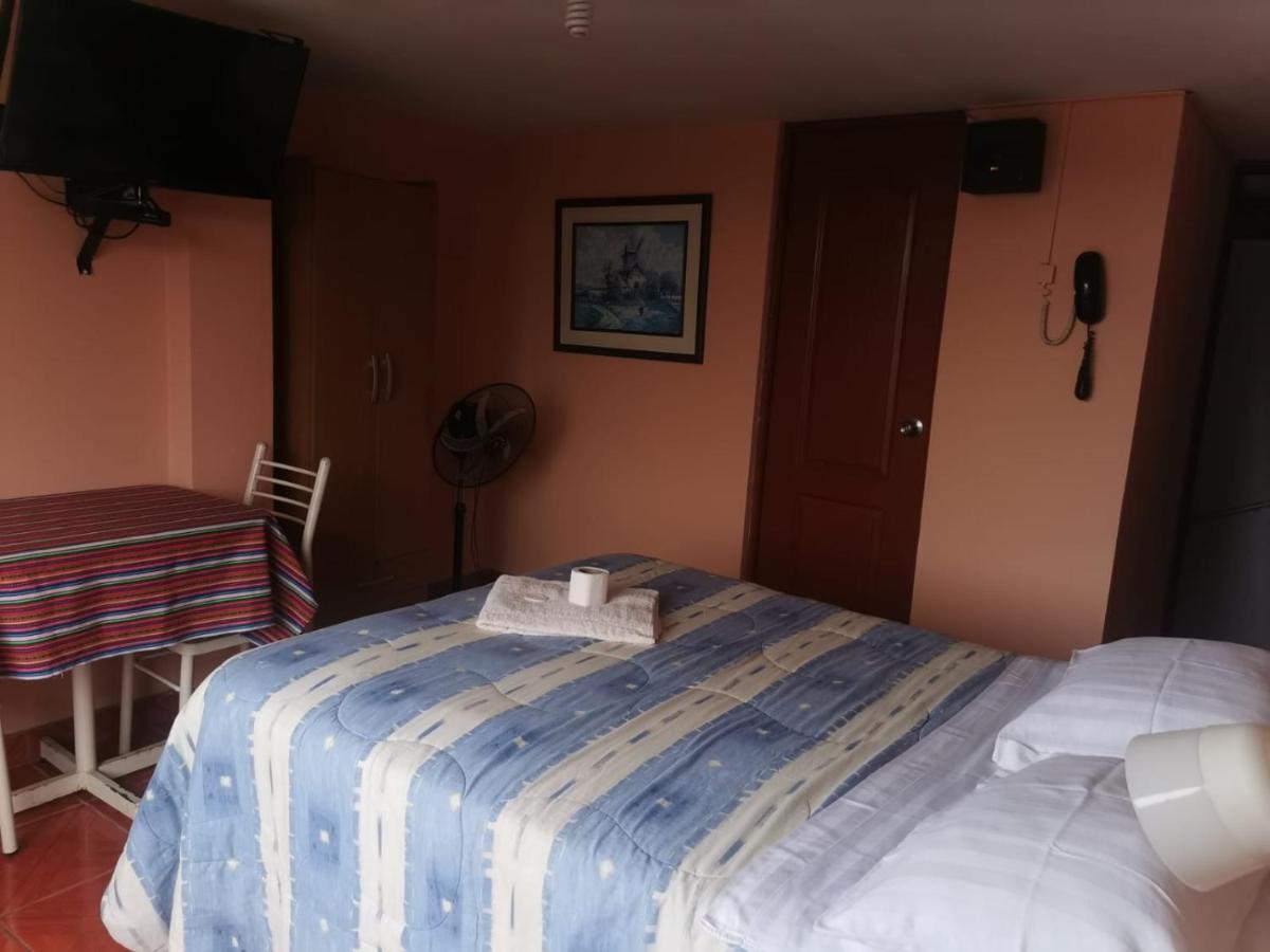 Hostal Turistico El Cajamarquez Lima Dış mekan fotoğraf